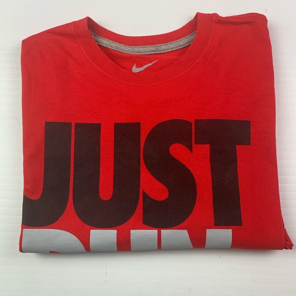 NIKE Just Run Mens Graphic Print Tee Shirt Size M